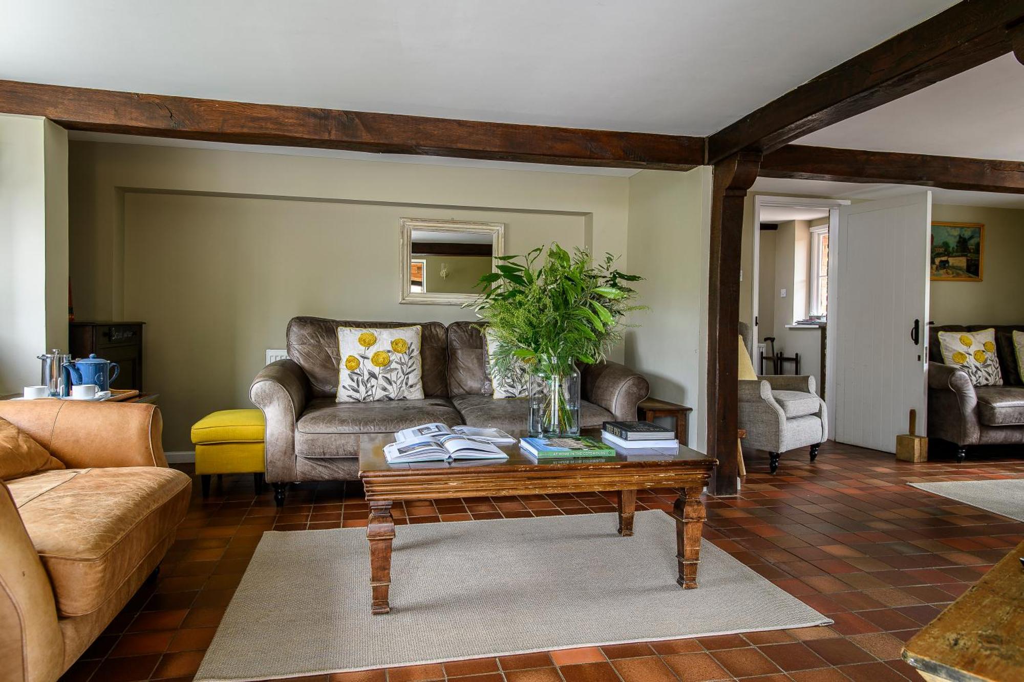 Vineyard Oast Sleeps 25 Villa Wavehorne Exterior photo